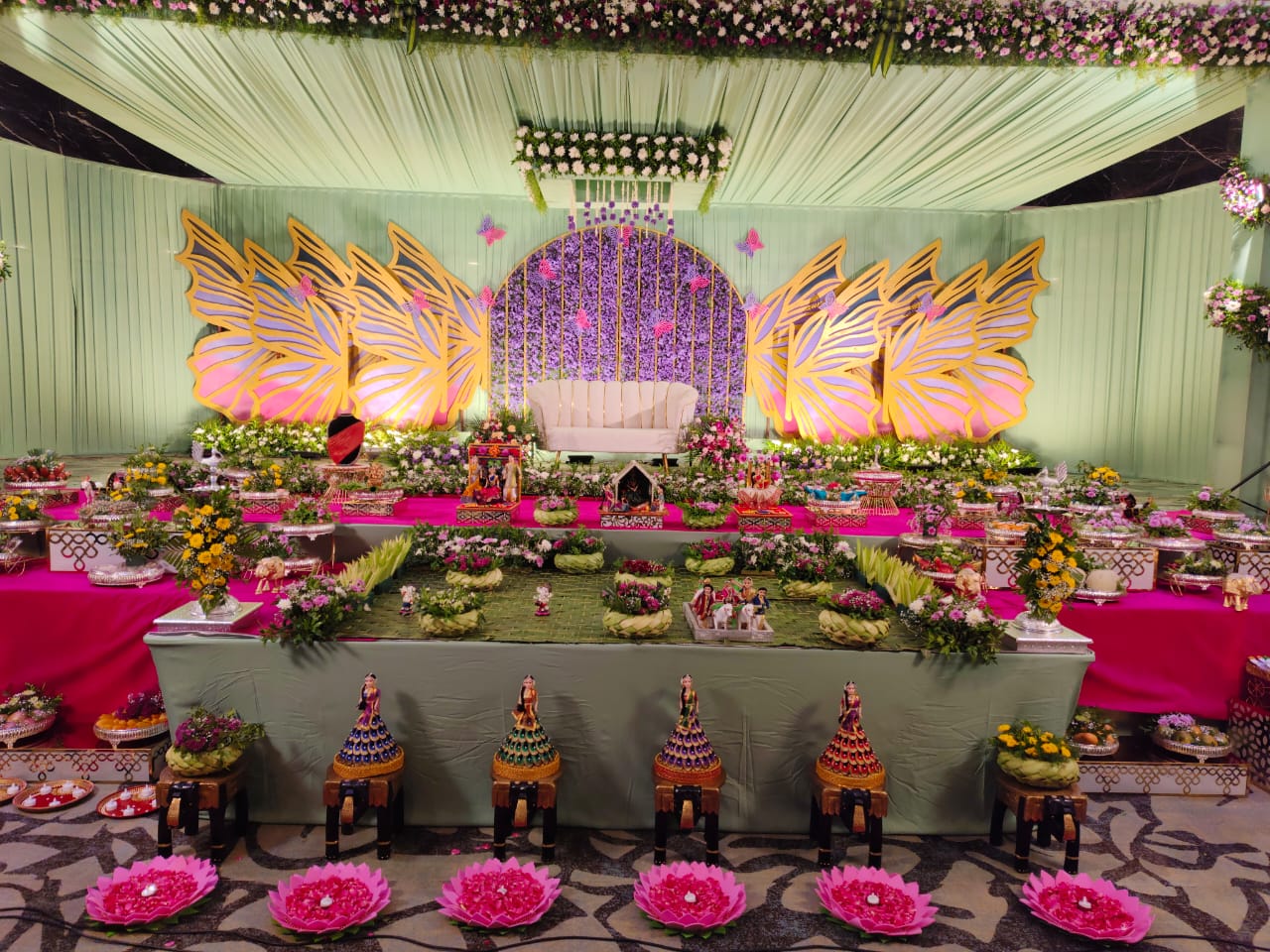 Engagement Decor